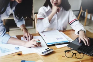 ib economics tuition singapore perfect 7 | The Econs Don